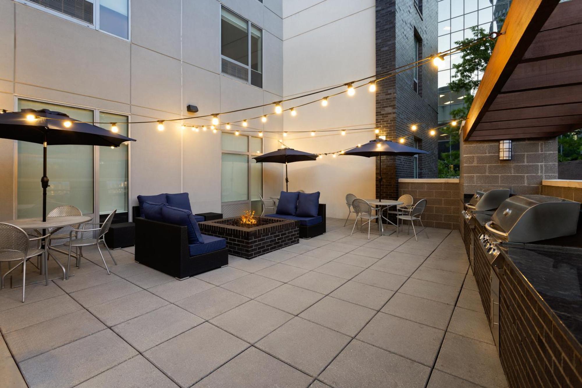 Home2 Suites By Hilton Greenville Downtown Exterior foto