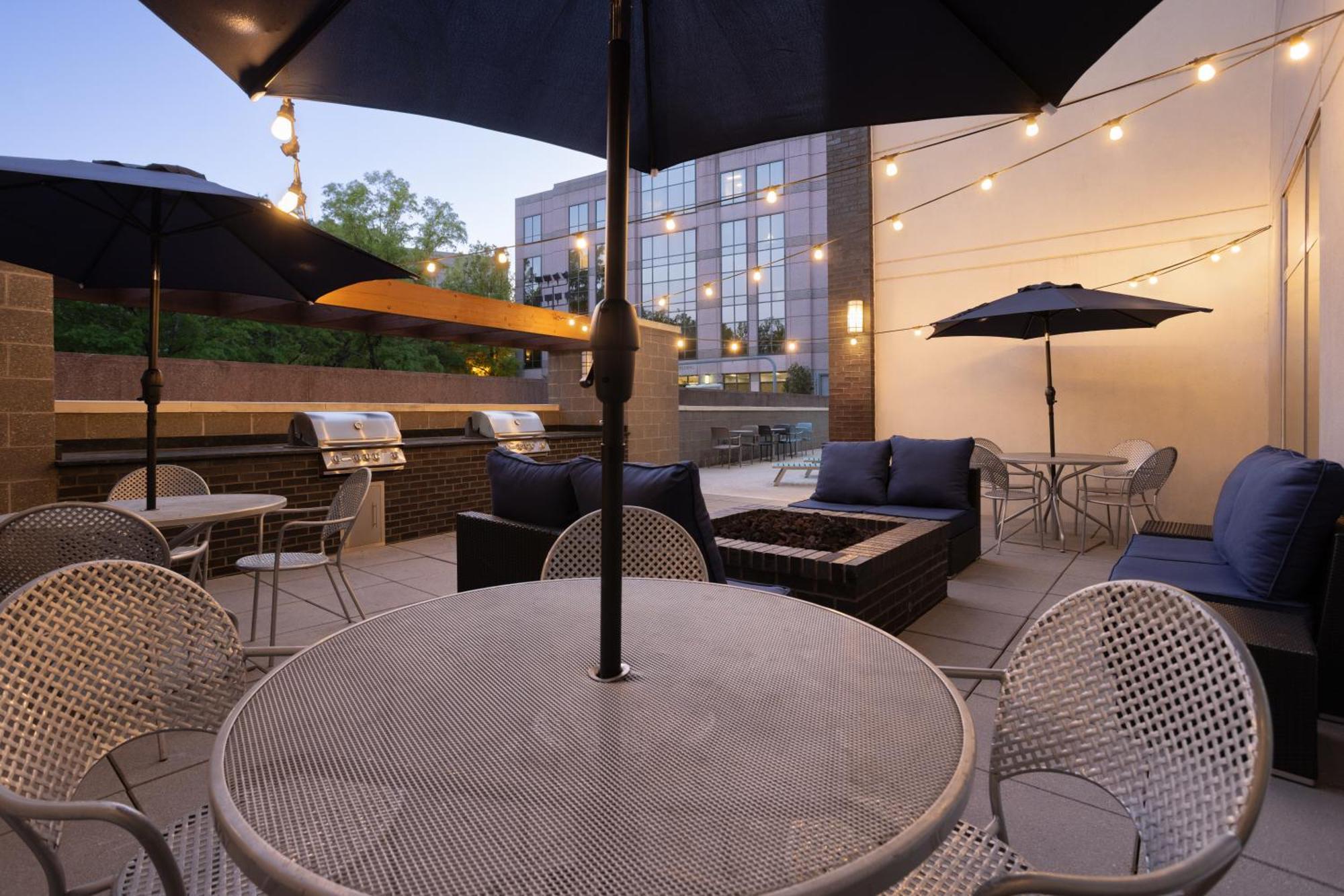 Home2 Suites By Hilton Greenville Downtown Exterior foto